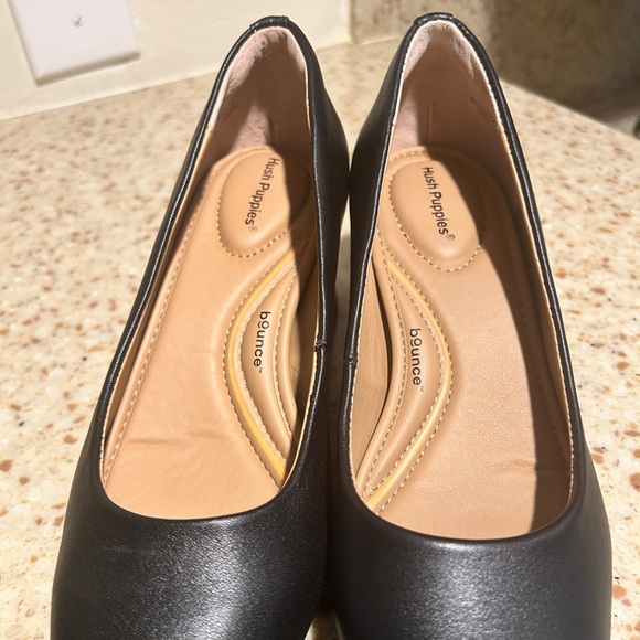 Hush Puppies Shoes - Hush Puppies Black Leather Comfort Flats